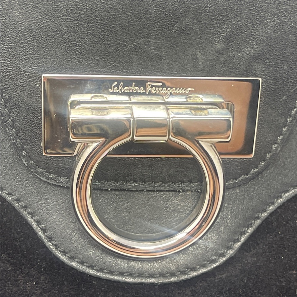 Salvatore Ferragamo Black Marissa Shoulder Bag - Picture 4 of 12